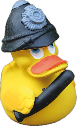 Bobby Ente als Polizei mit Knüppel